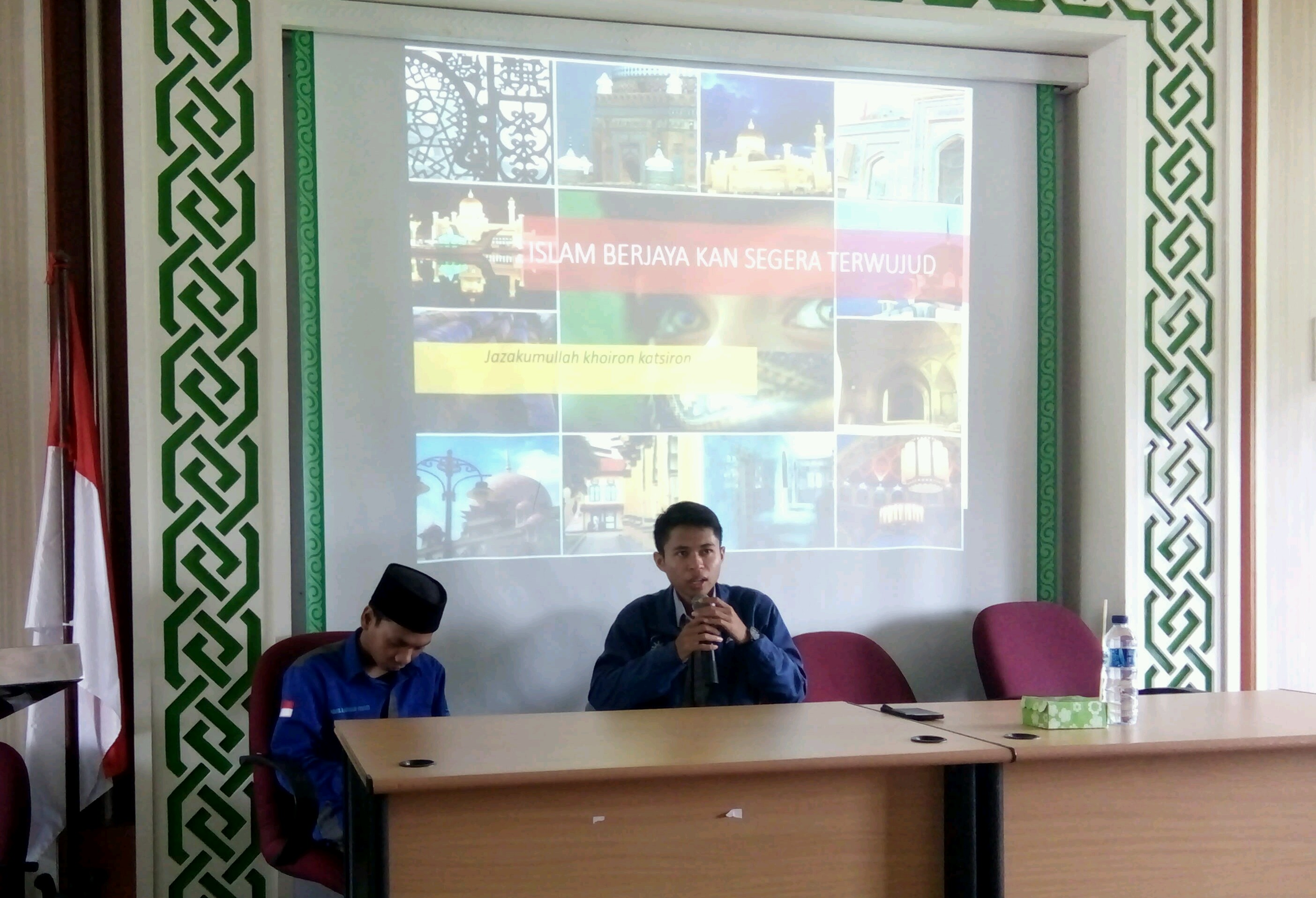 Ade Kenalkan FoSSEI pada Peserta Diklat Ekonomi Islam