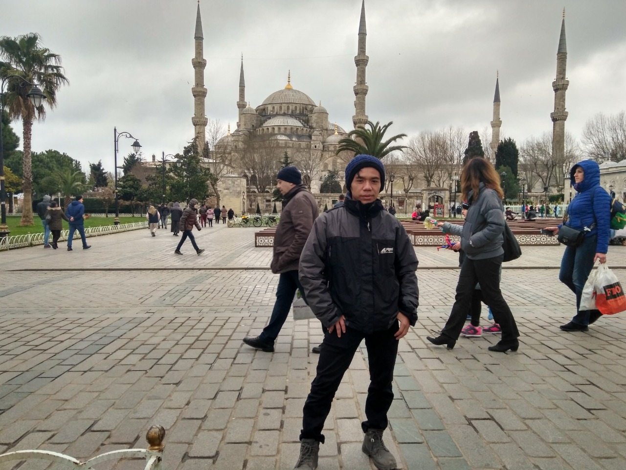 Romantisme Para Pengusung Khilafah Romantisme Para Pengusung Khilafah